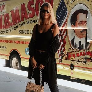 Meet your Posher, Iro